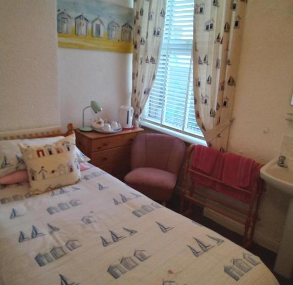 اتاق استاندارد برای معلولان, Applebys Guest House