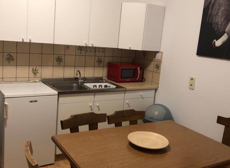 جناح غرفتين نوم, Alpenklub