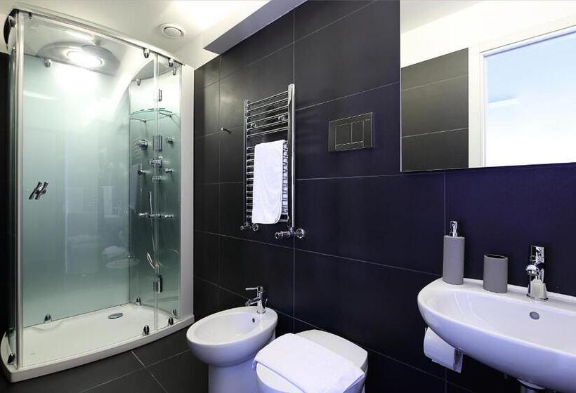 デラックスジュニアスイート, Nearhome Smart Suites Guest House