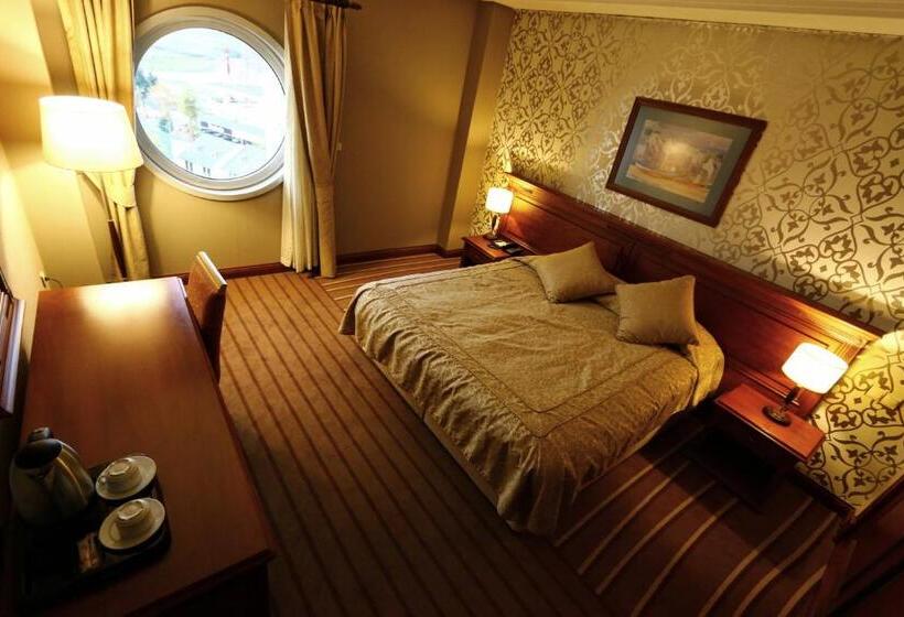 バルコニー付スイート, Emexotel Kocaeli