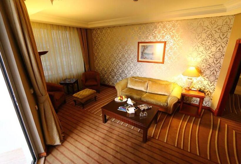 バルコニー付スイート, Emexotel Kocaeli
