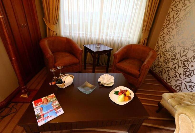 バルコニー付スイート, Emexotel Kocaeli