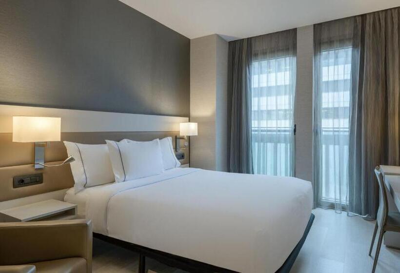 غرفة قياسية, SH Colón Valencia