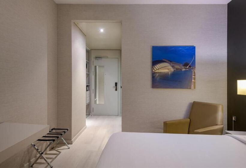 غرفة قياسية, SH Colón Valencia