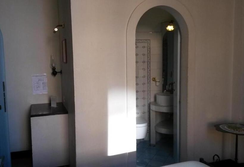 חדר סטנדרט, Andreina