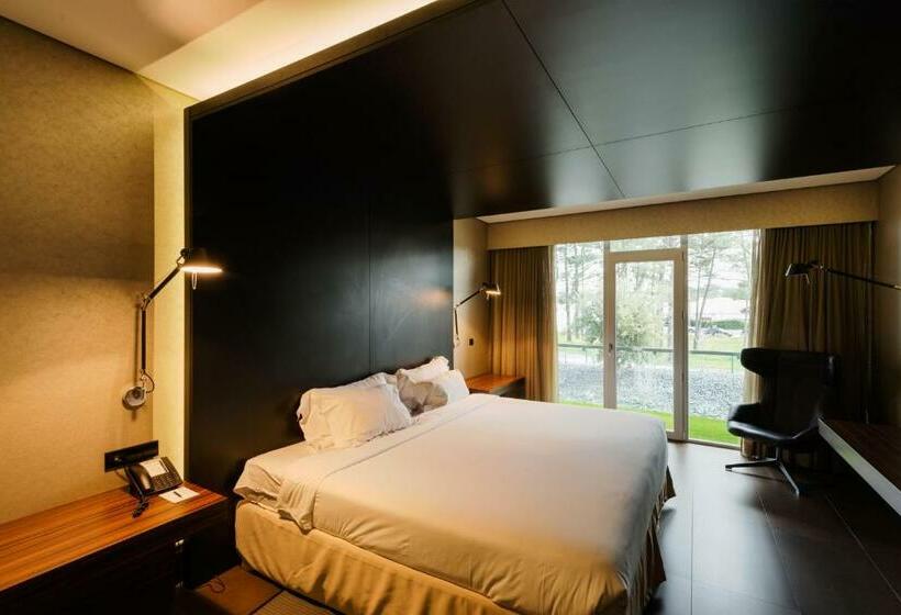 غرفة عائلية, Evidencia Belverde