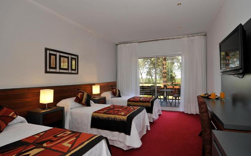 스탠다드 트리플 룸, Gran Hotel Tourbillon & Lodge