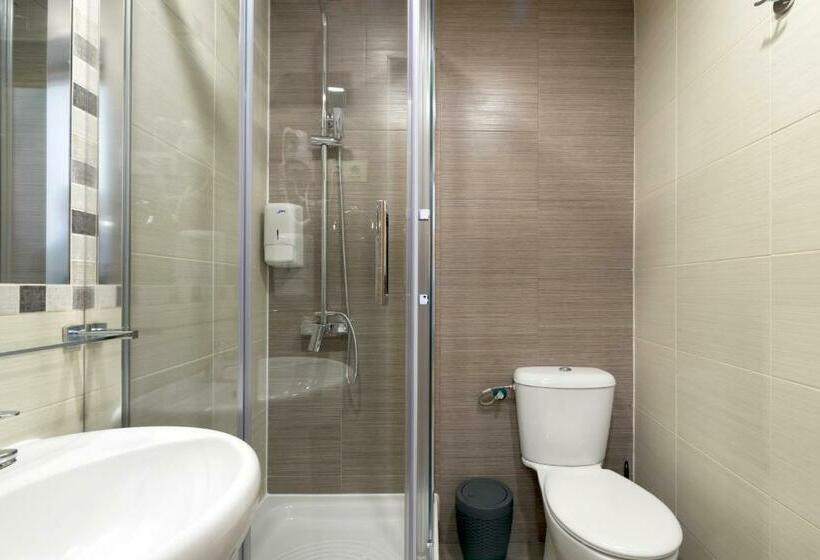 اتاق استاندارد یک نفره, Hostal Art Madrid