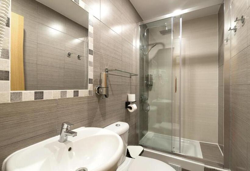 اتاق سوپریور, Hostal Art Madrid