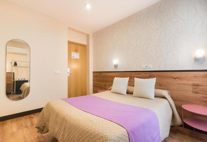 اتاق سوپریور, Hostal Art Madrid