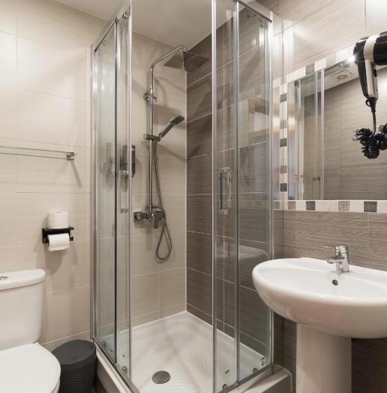 اتاق استاندارد با بالکن, Hostal Art Madrid