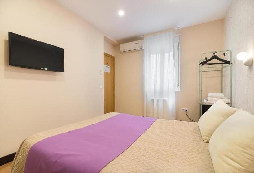اتاق استاندارد اینتریور, Hostal Art Madrid