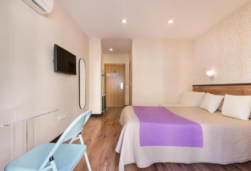 اتاق استاندارد با بالکن, Hostal Art Madrid