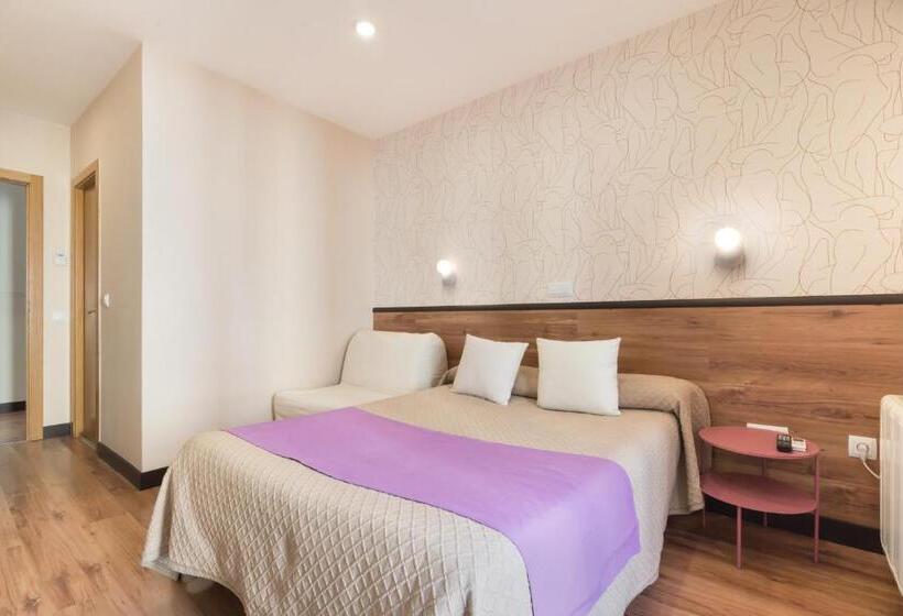 اتاق استاندارد با بالکن, Hostal Art Madrid