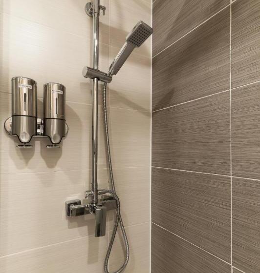 اتاق استاندارد با بالکن, Hostal Art Madrid