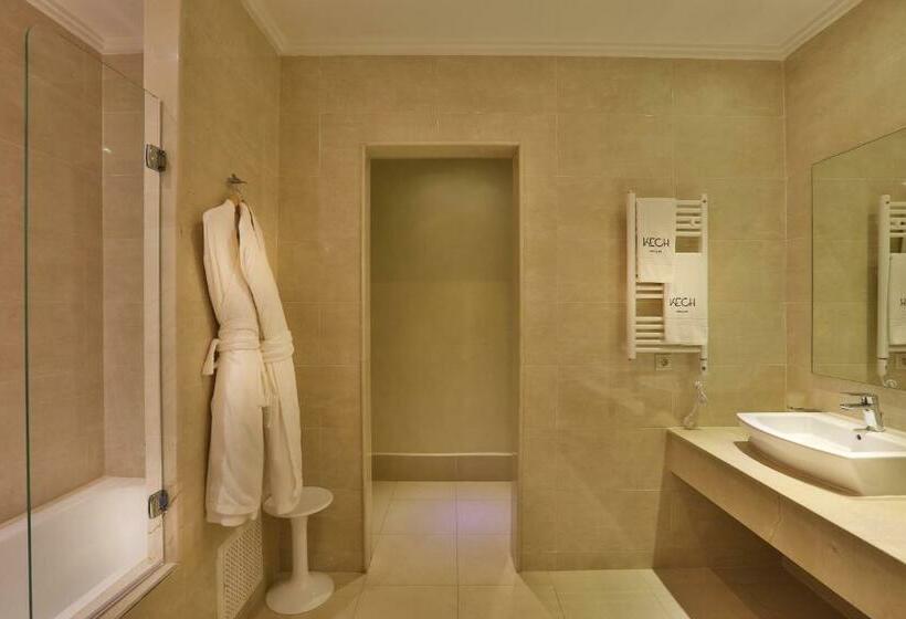 اتاق سوپریور با چشم‌انداز استخر, Kech Boutique Hotel & Spa