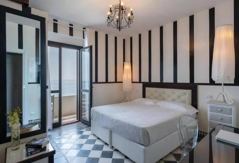 オーシャンビュースタンダードルーム, La Casa E Il Mare