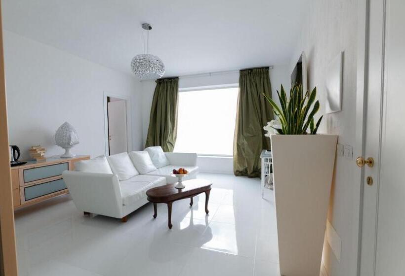 套房, La Casa E Il Mare