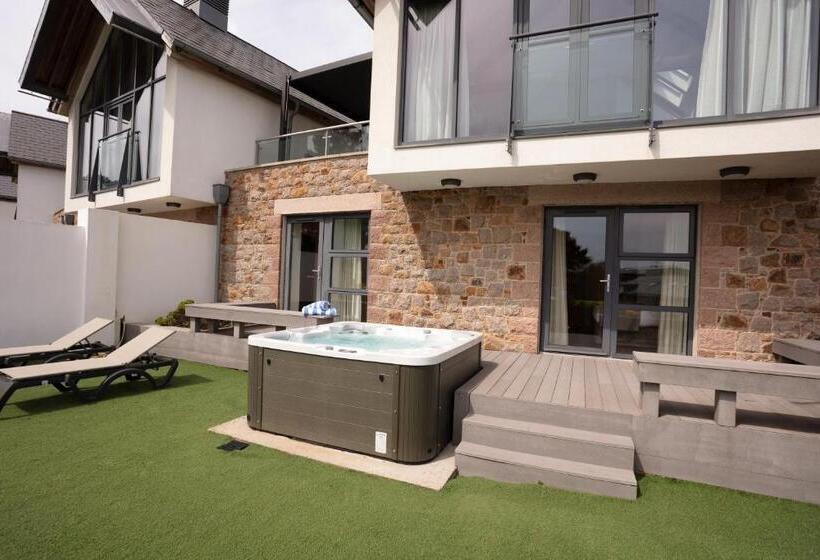 ویلای لوکس 1 خوابه, Les Ormes Resort