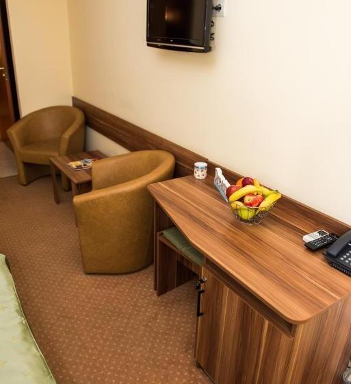 Chambre Standard Individuelle, Lyra