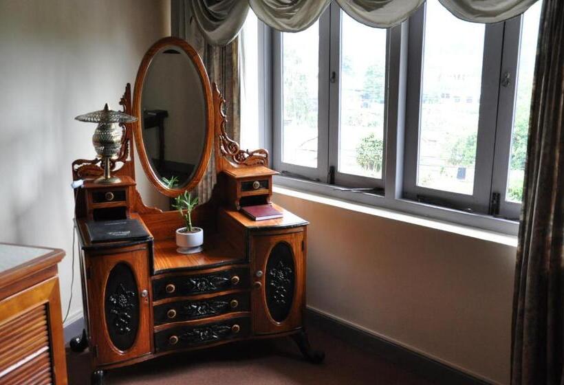 디럭스 트리플 룸, Orient