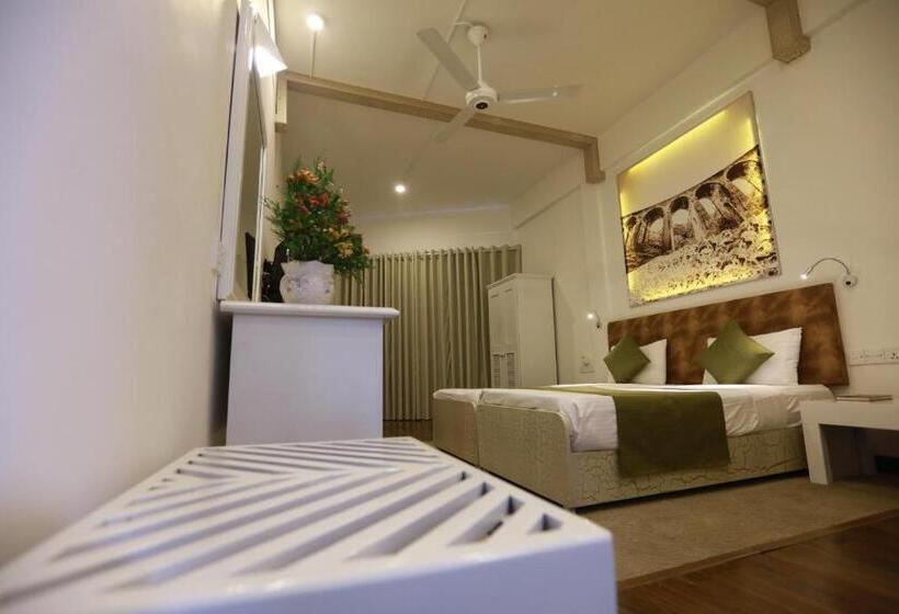 디럭스 트리플 룸, Orient