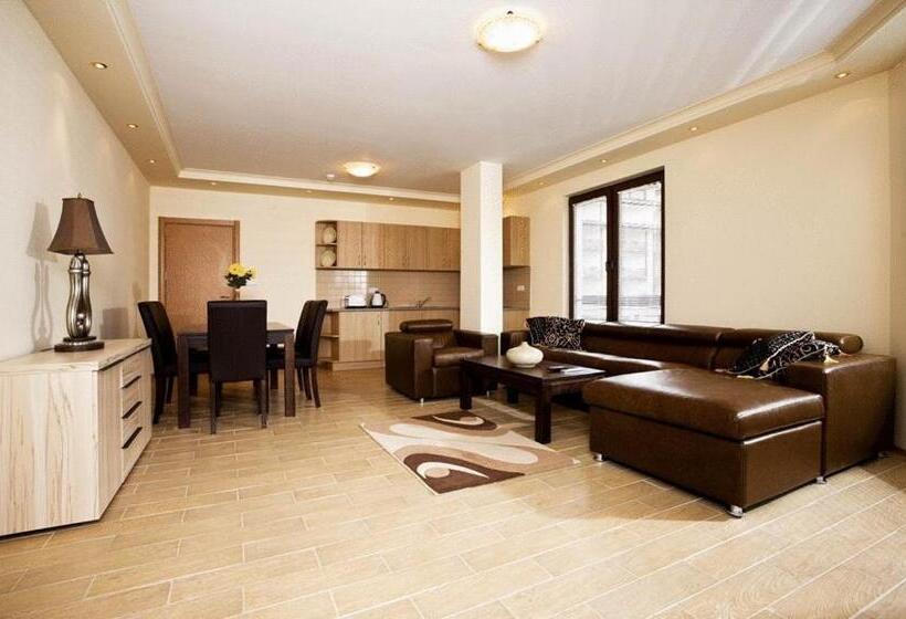 شقة غرفة واحدة, Parklands Hotel & Pool