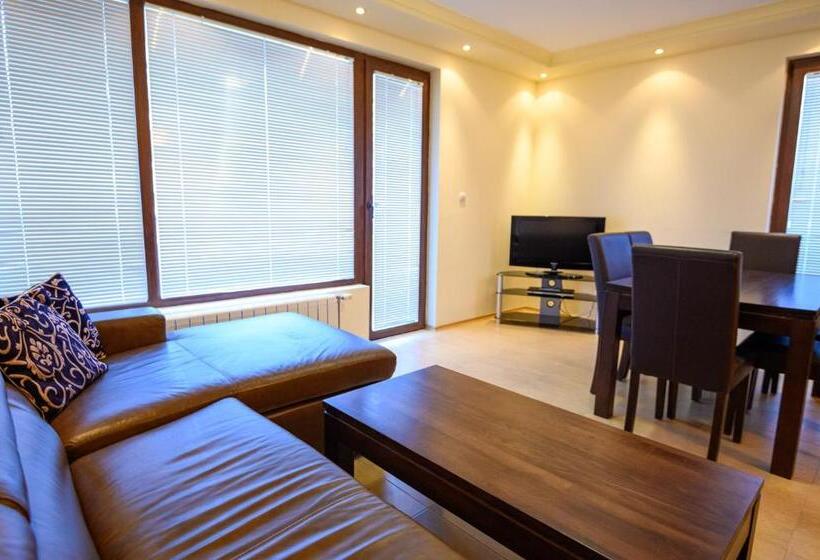 Apartamento 3 Dormitórios, Parklands Hotel & Pool