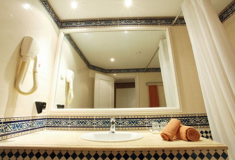 اتاق استاندارد یک نفره با چشمانداز دریا, Sentido Bellevue Park