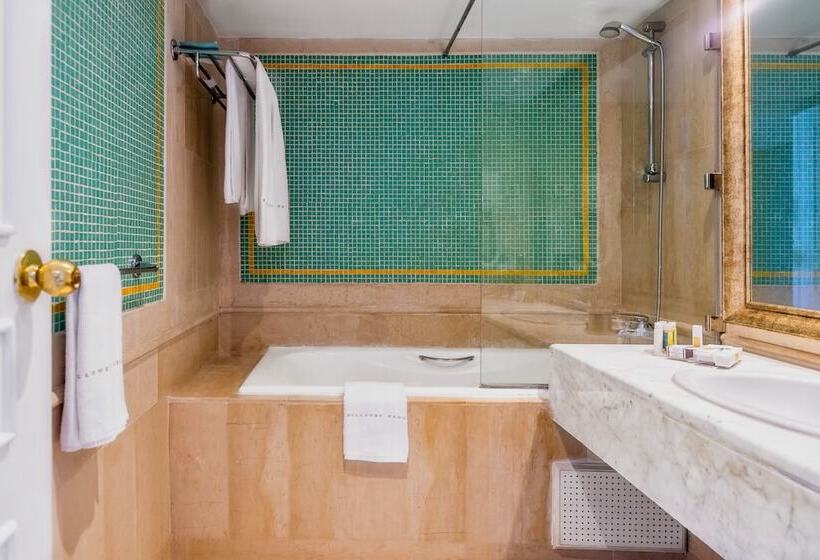 اتاق استاندارد با چشمانداز دریا, Sentido Bellevue Park