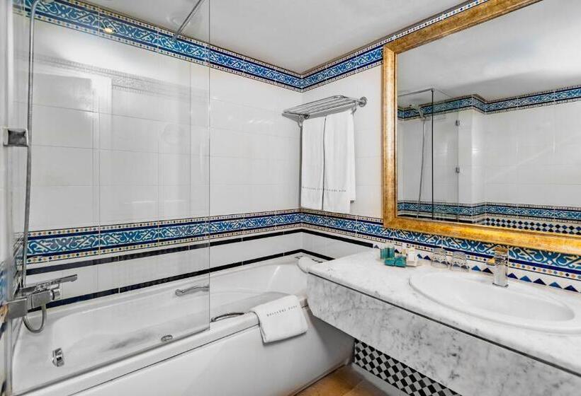 اتاق استاندارد با چشمانداز دریا, Sentido Bellevue Park