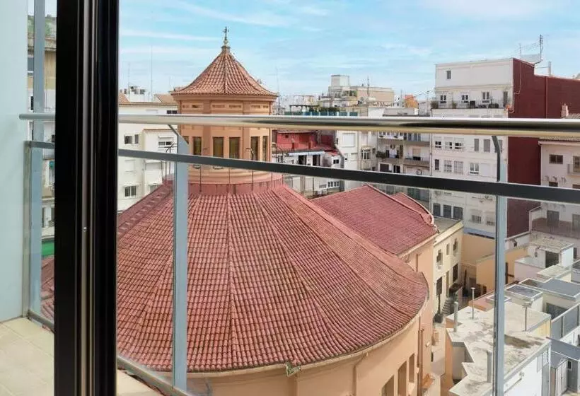 اتاق پرمیوم, SH Colón Valencia