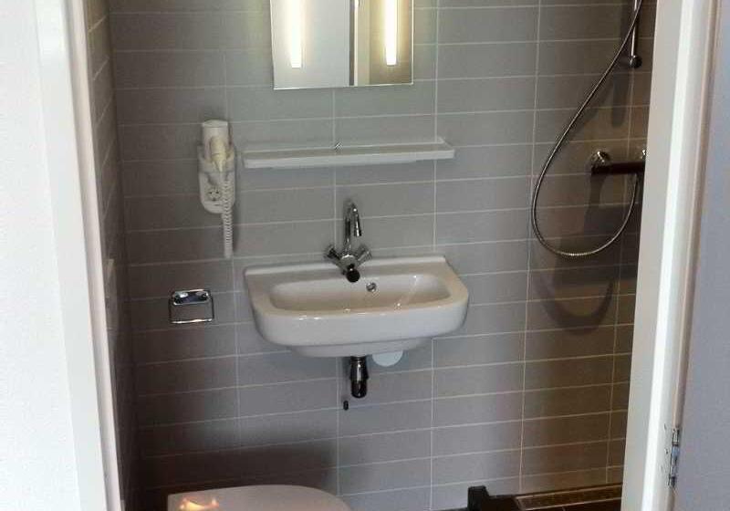 اتاق ساده سه‌ نفره, Vossius Vondelpark