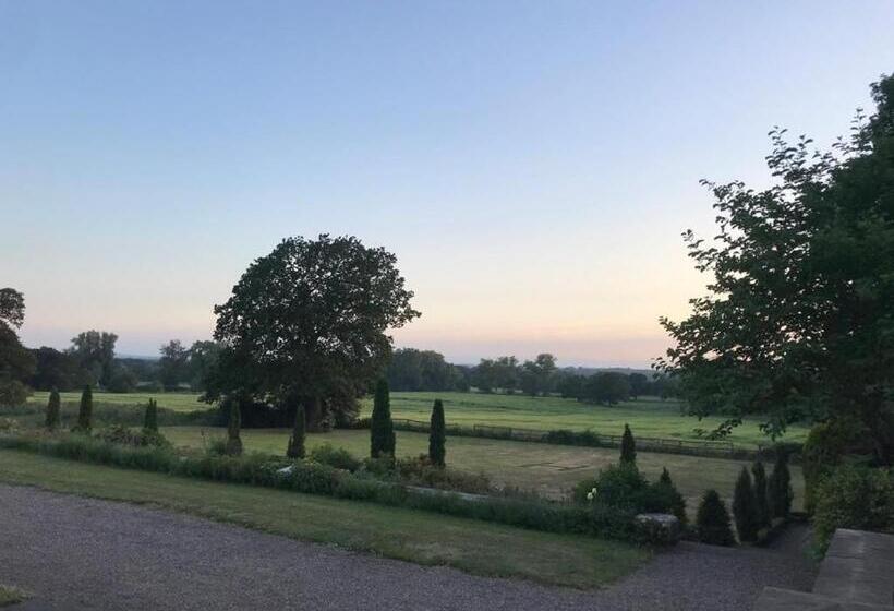 חדר סופריור, Willington Hall