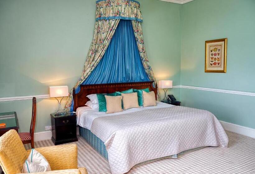 חדר סופריור, Willington Hall