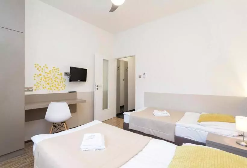 Standard-huone, Pension Akat
