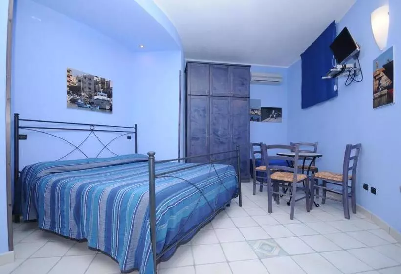 اتاق راحتی سه تخته, Sun Tower Beach Apartments