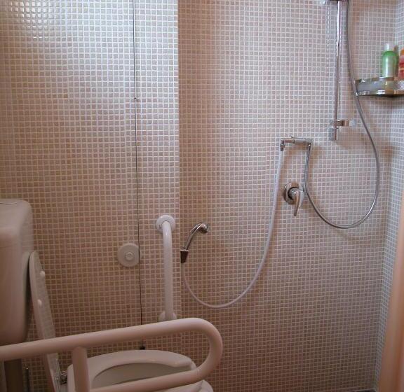 スタンダードスタジオ, Sun Tower Beach Apartments