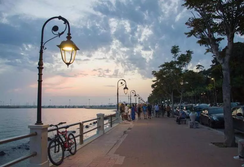 اتاق استاندارد, Sun Tower Beach Apartments