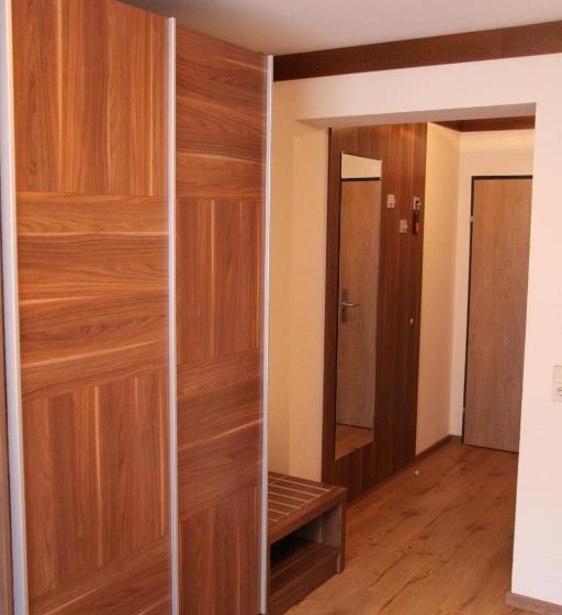 חדר סטנדרט לשלושה, Sporthotel Mölltal