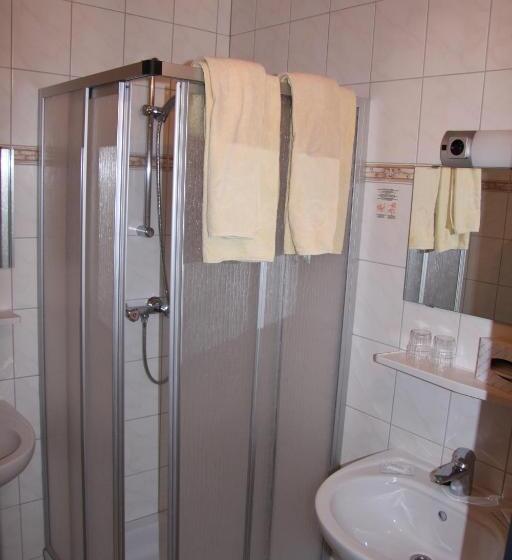 חדר סטנדרט לארבעה, Sporthotel Mölltal