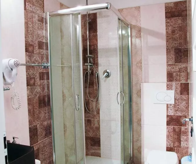اتاق استاندارد, Navona Nice Room