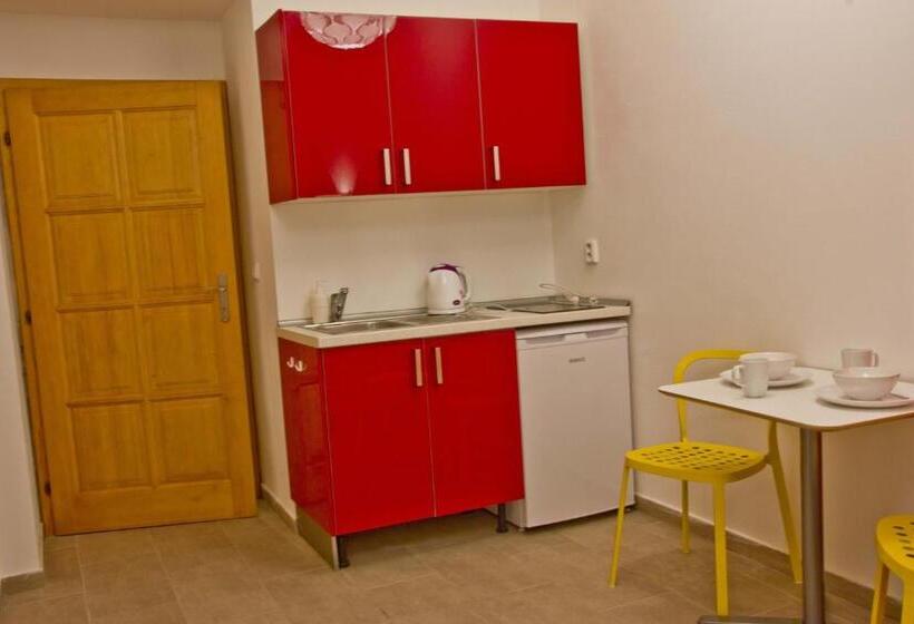 Estúdio Economy, Budget Apartment