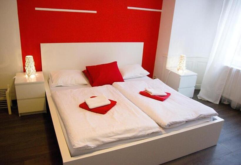 Escritório Deluxe, Budget Apartment