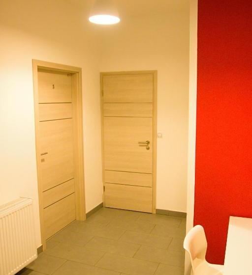 Escritório Deluxe, Budget Apartment