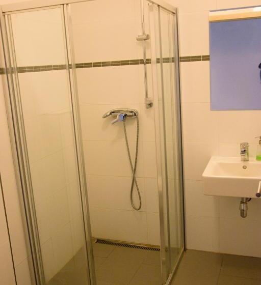 Delüks Stüdyo, Budget Apartment