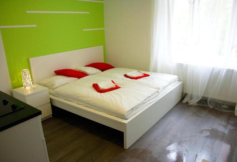 Escritório Deluxe, Budget Apartment