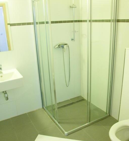 Quarto Deluxe, Budget Apartment