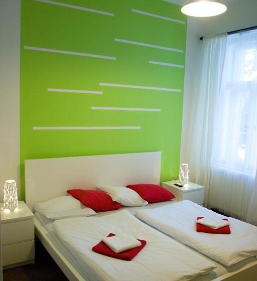 Quarto Deluxe, Budget Apartment