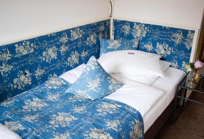 اتاق عادی یک تخته, Das Hotel In München
